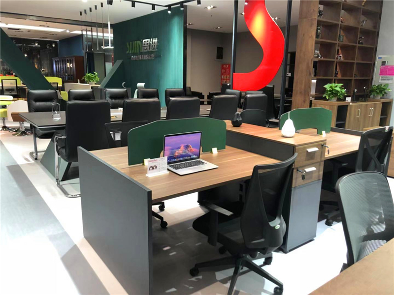 思進(jìn)家具湖南省長(zhǎng)沙市專賣店