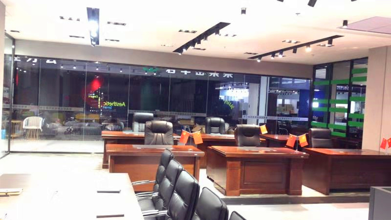 思進(jìn)家具湖南省長(zhǎng)沙市專賣店